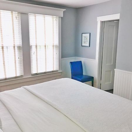 Crocker House Inn فينيارد هافن المظهر الخارجي الصورة