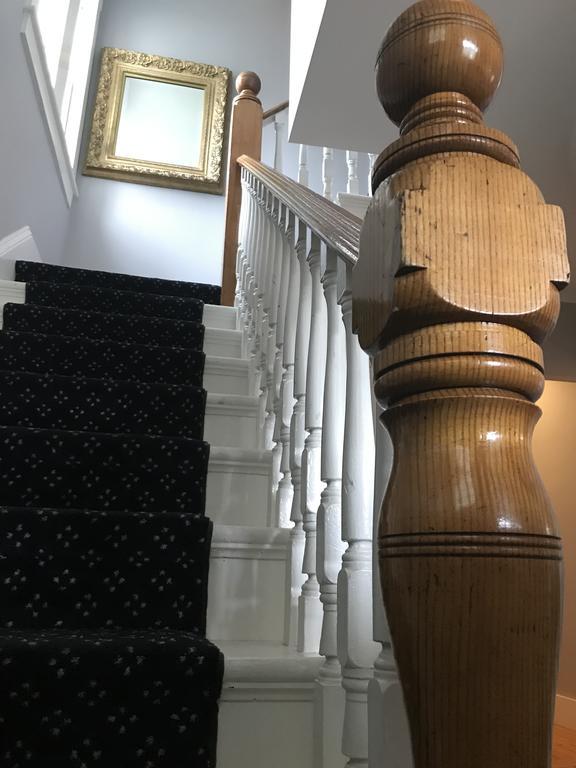 Crocker House Inn فينيارد هافن المظهر الخارجي الصورة